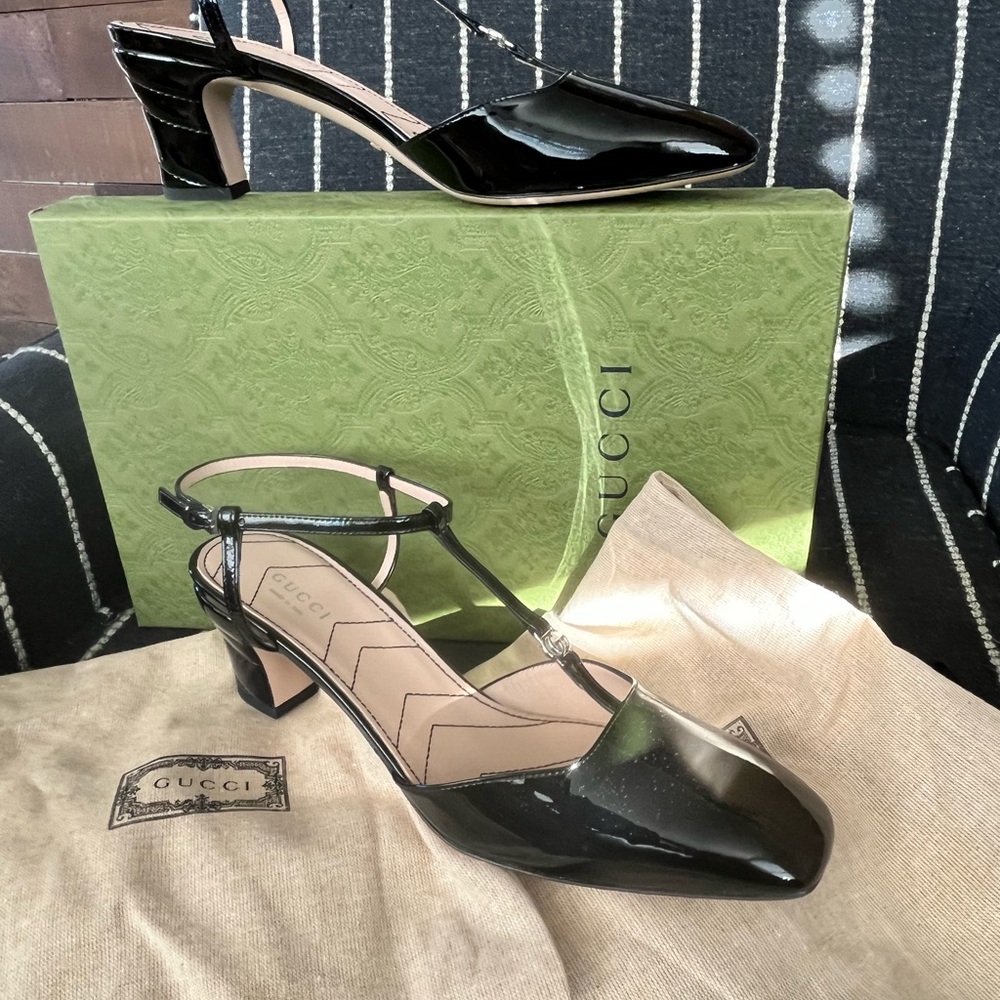 Gucci Maryjane patent leather
